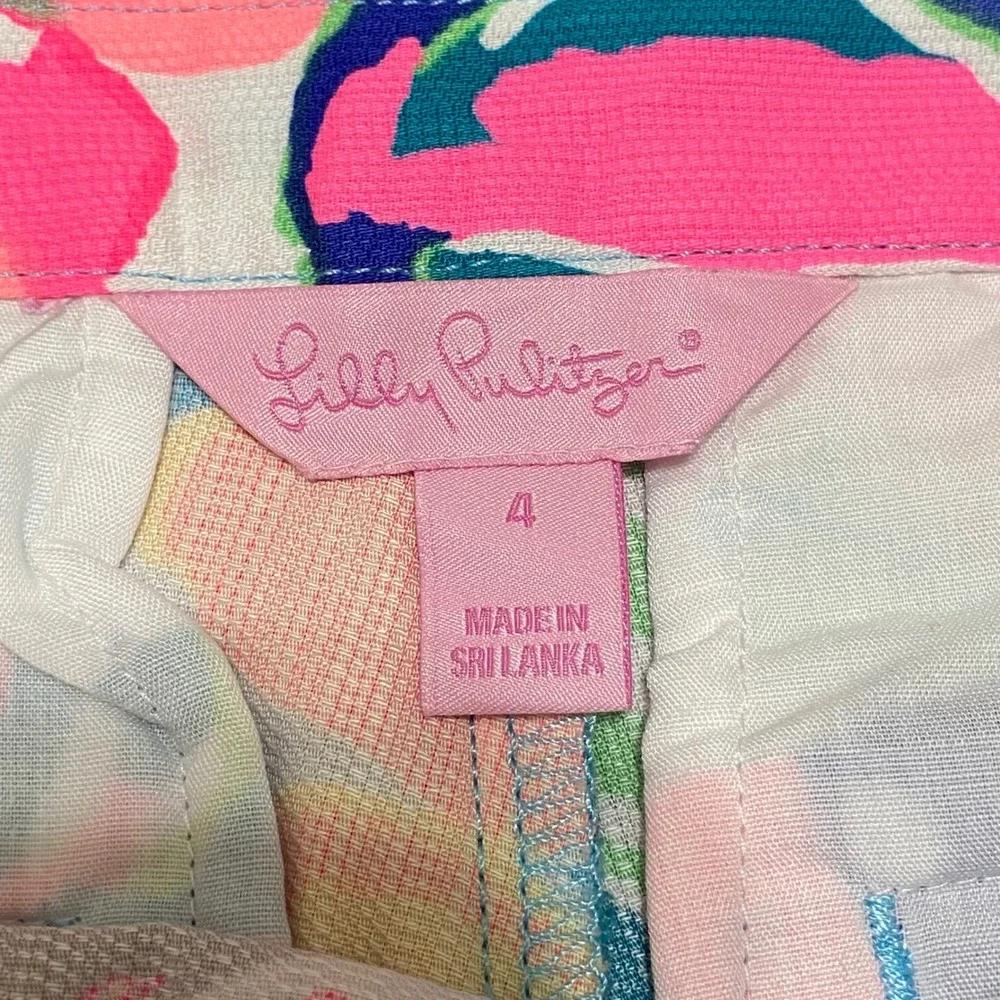 Lilly Pulitzer Women's 4 Buttercup Scallop‎ Hem Shorts Floral Tropical Pink Blue